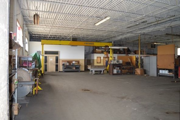Crane Industrial Building plus Extra build-able Lot: 2219 North Central Avenue, Rockford, IL 61101